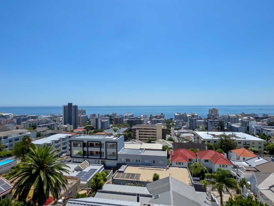 3 Bedroom Property for Sale in Sea Point Western Cape